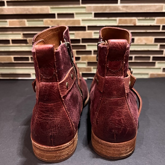 Kork Ease Wine Suede Zip Up Bootie Size 8 M - Picture 4 of 5